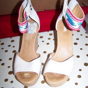 UGG Zip Up Peep Toe Wedge Sandals Sz 8
